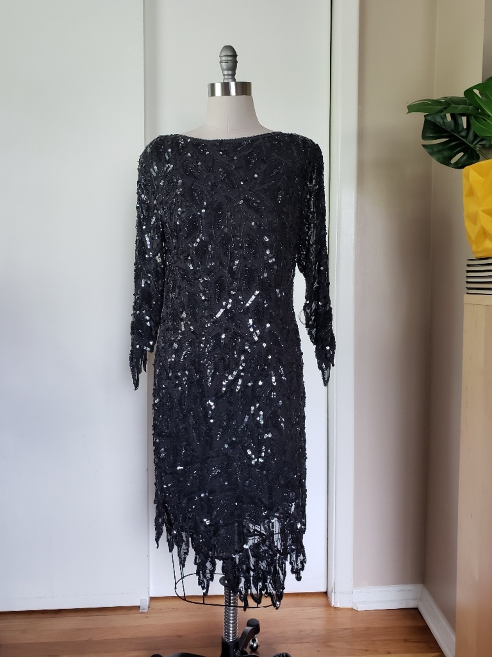 VINTAGE Unforgettable Sequin Embellished Dress Size Medium